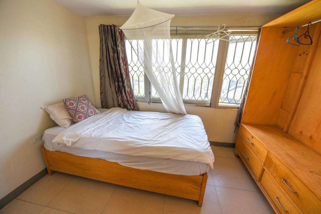 Nyumba 591 Hotel Kampala Bagian luar foto